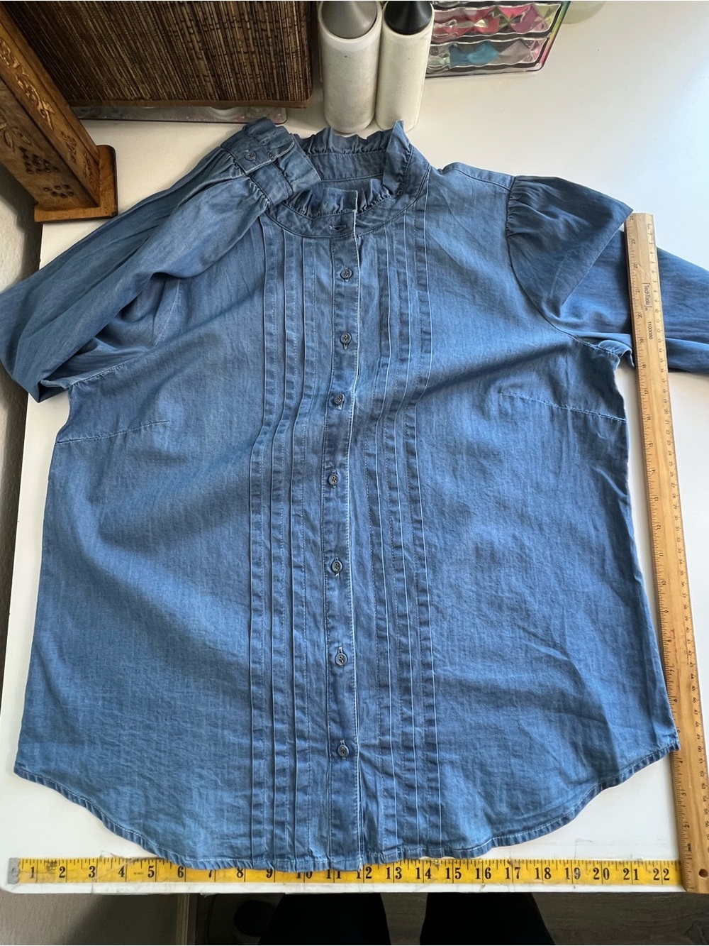 Talbots Pintuck Chambray Top -Treadwell Wash Size M Denim Blue - Picture 7 of 9